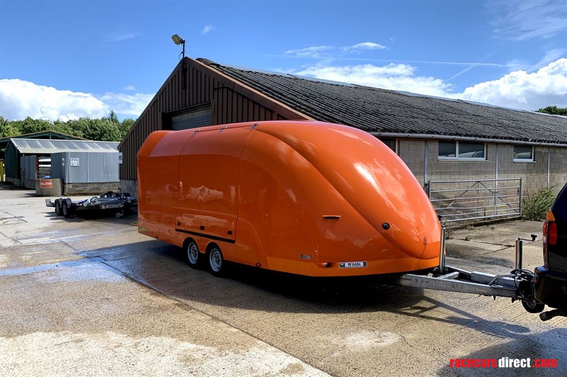 eco-trailer-velocity-enclosed-orange