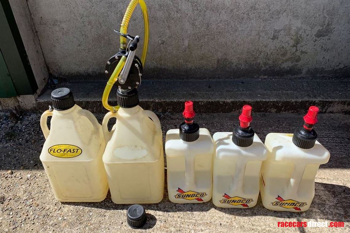 fast-flow-fuel-pump-and-bottles