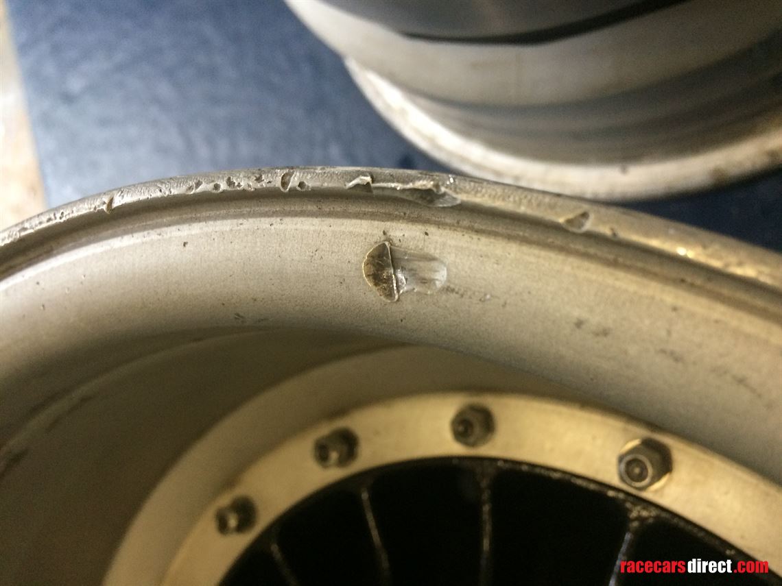 Racecarsdirect.com - Compomotive Turbo split rims