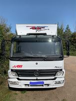 mercedes-race-transporter-with-living-reduced