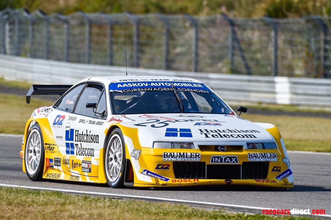 UT Models - 1:18 - Opel Calibra V6 4x4 DTM/ITC Klasse 1 (Neu (gemäss UT Models - 1:18 - Opel Calibra V6 4x4 DTM/ITC Klasse 1 (Neu (gemäss