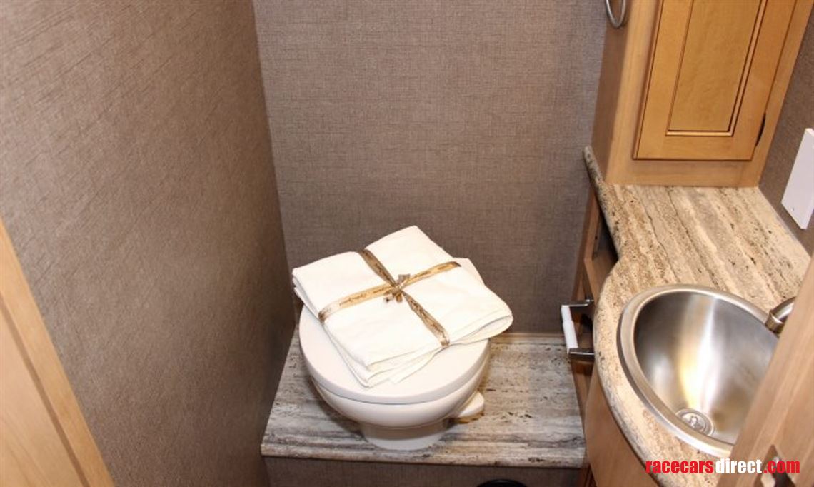 2017-thor-ace-303-se