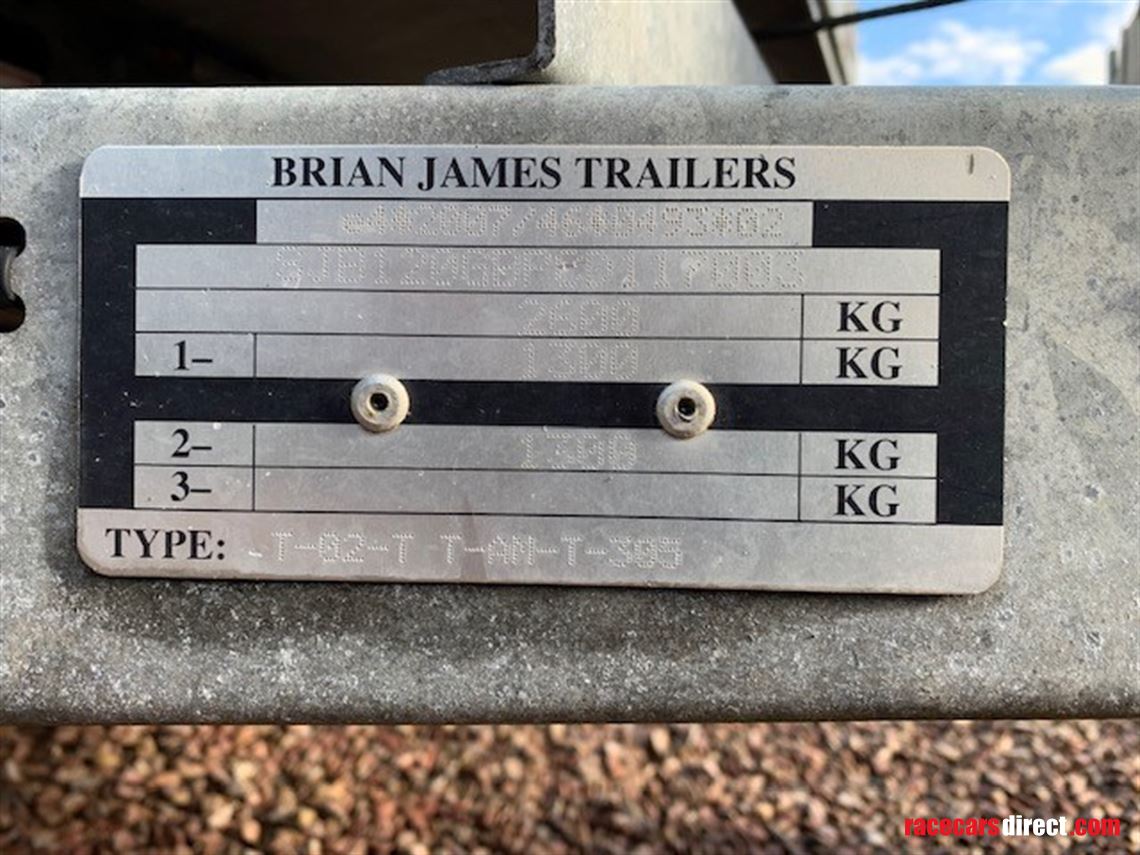 brian-james-a-max-trailer