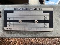 brian-james-a-max-trailer