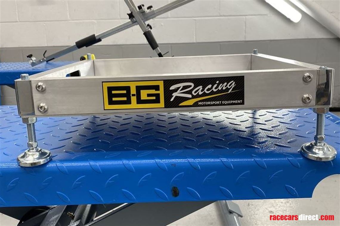 b-g-racing-aluminium-scale-pads-trays