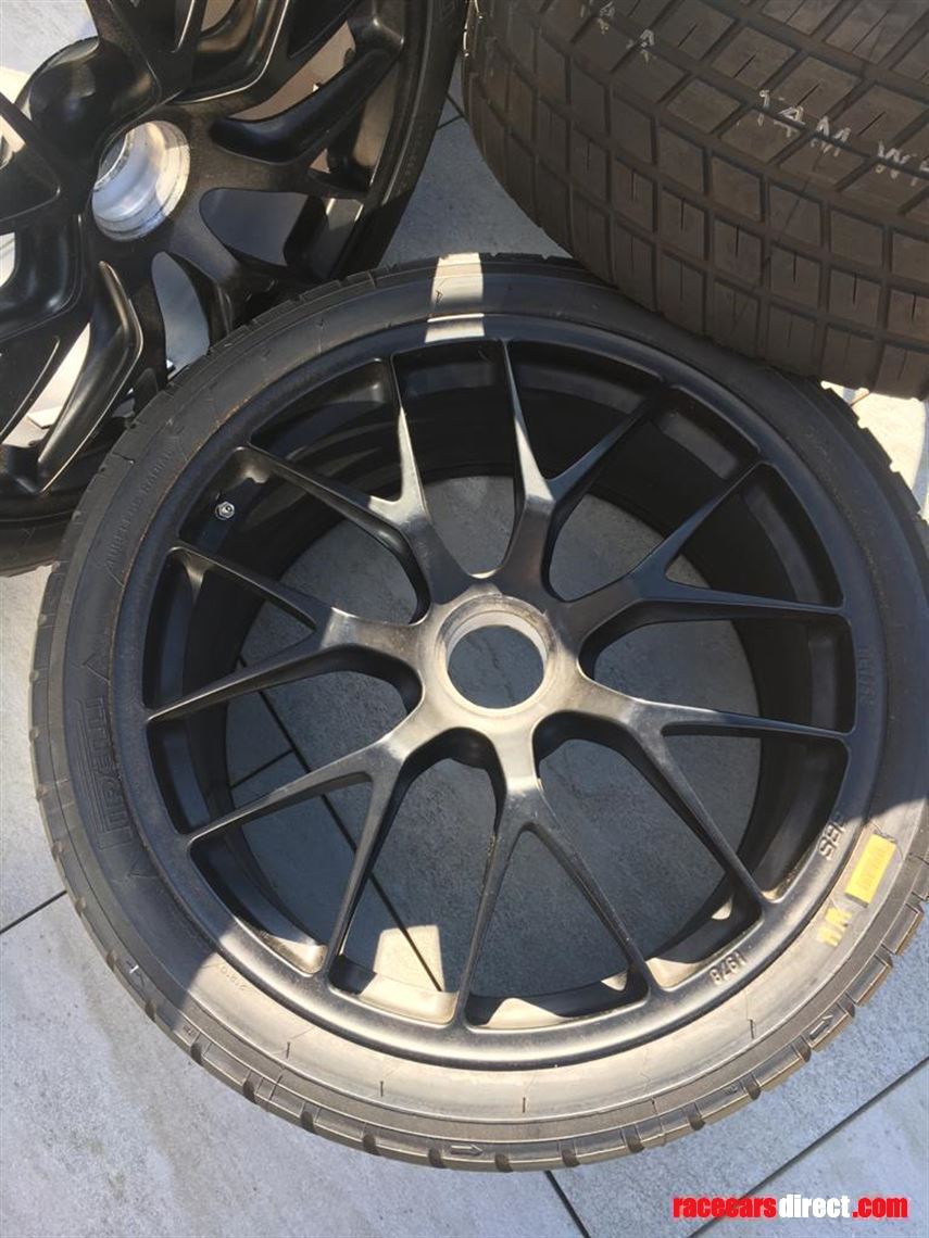 ferrari-458-challenge-wheels-tyres