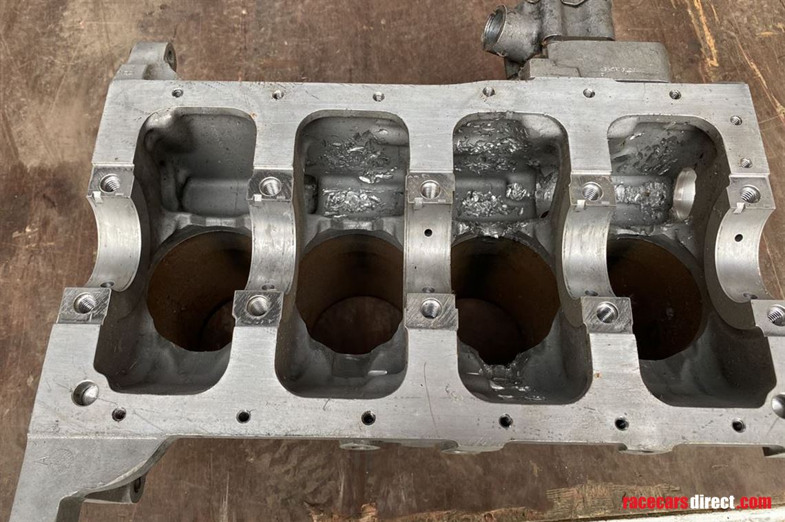 ford-cosworth-bdg-2-ltr-alloy-block