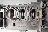 porsche-911-gt1-engine-case