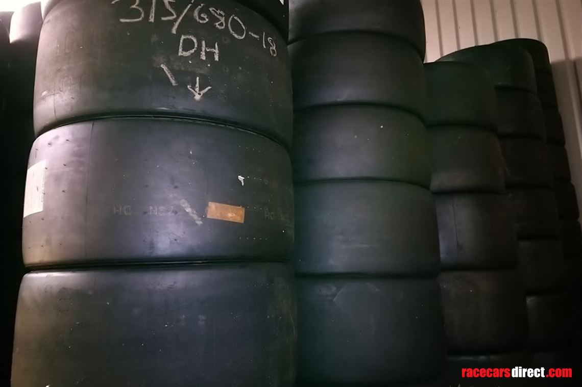 new-slicks-and-wet-tyres-for-sale-multiple-si