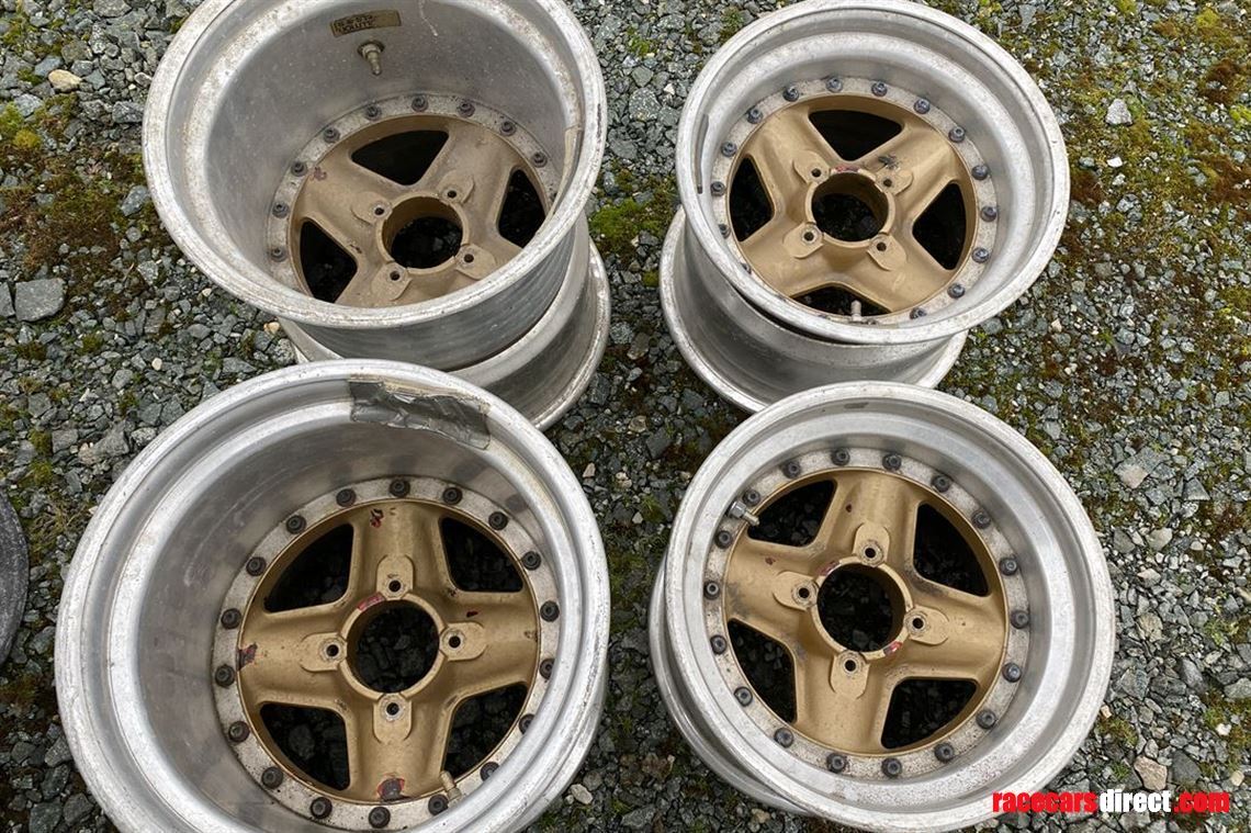 Racecarsdirect.com - Set of Revolution split rims