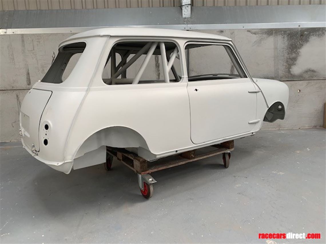 Racecarsdirect.com - FIA Historic Mini Shell