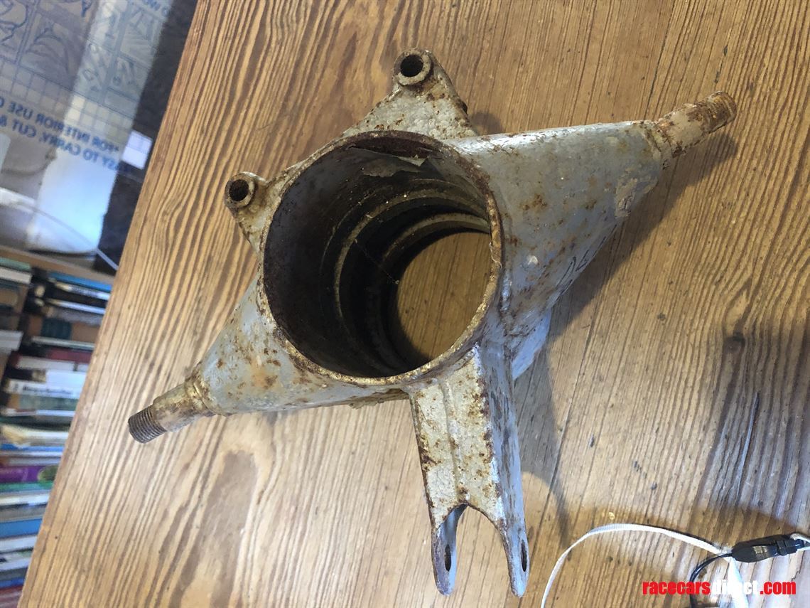 hawke-dl11-rh-front-upright---formula-ford