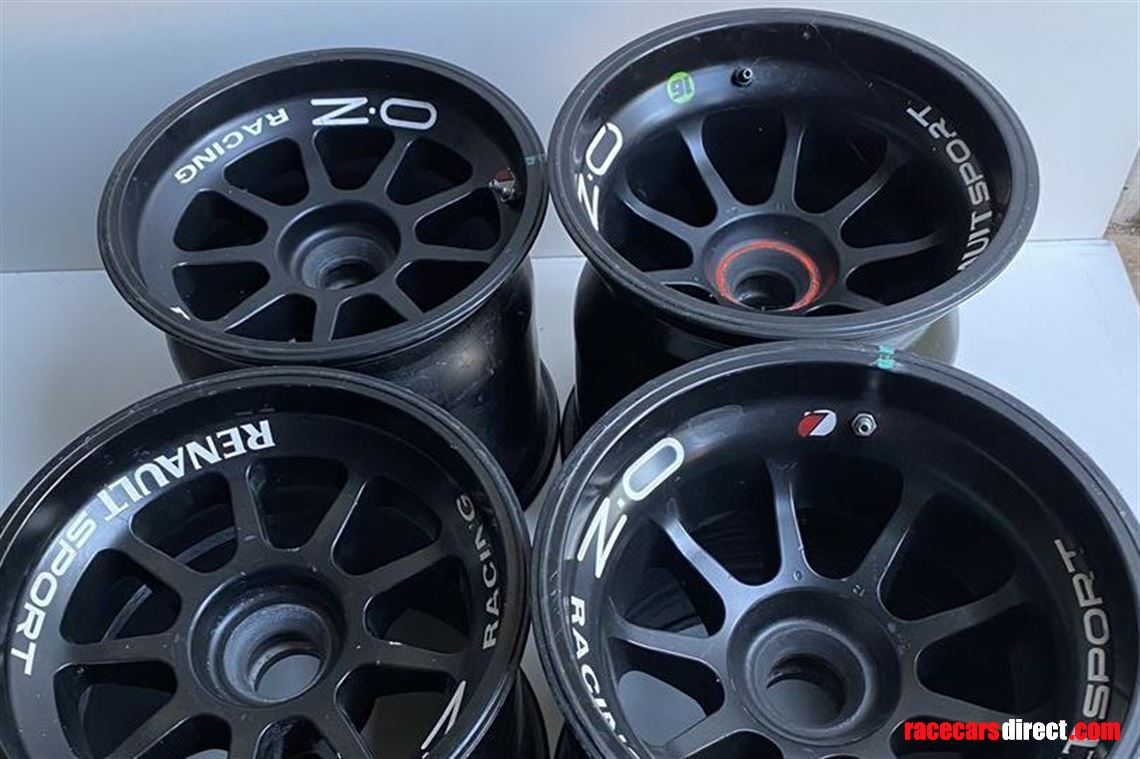 set-of-rims-for-world-series-cars