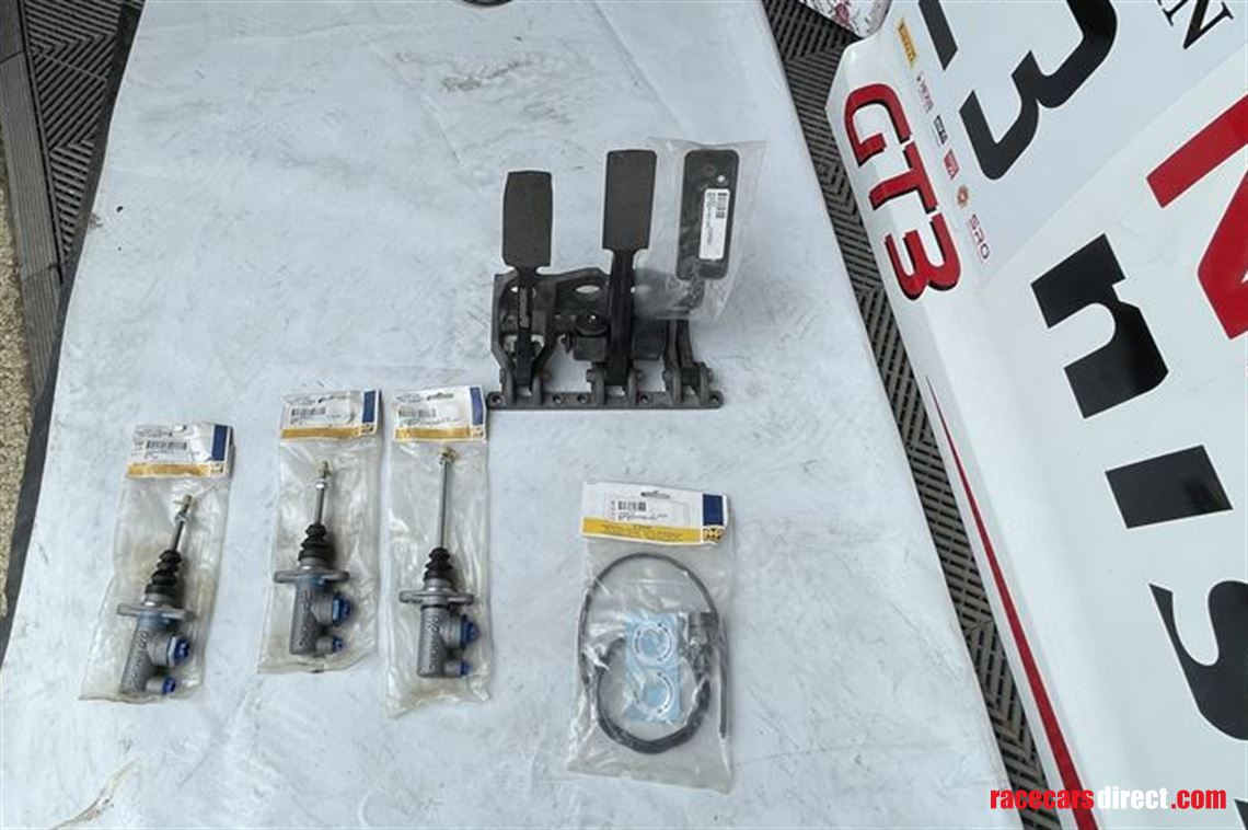 Racecarsdirect.com - AP Racing Floor Mounted Complete Pedal Box