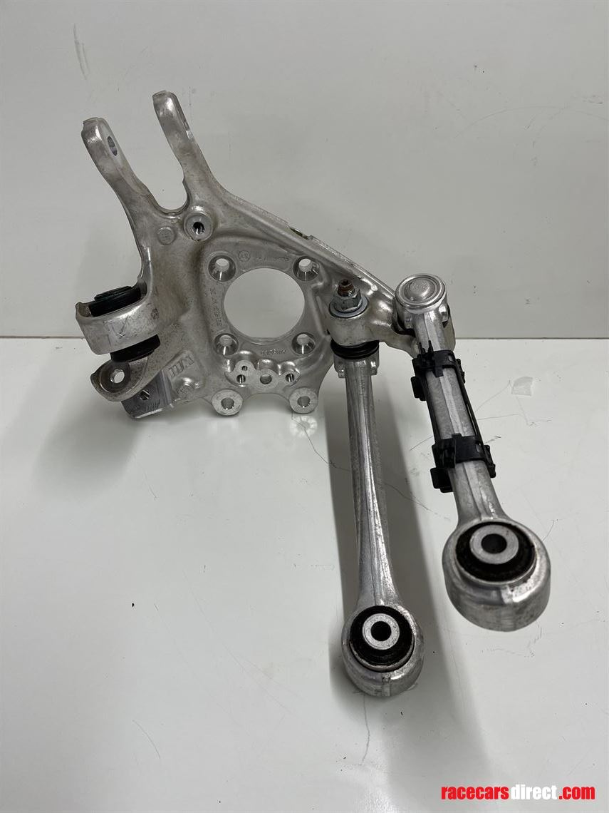new-complete-rear-suspension-bmw-m4