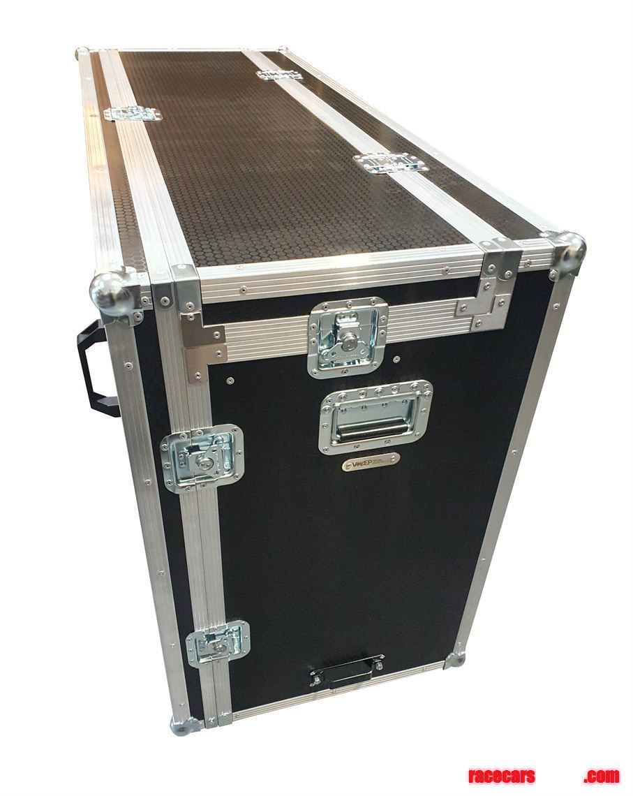 data-flight-case-with-front-cover