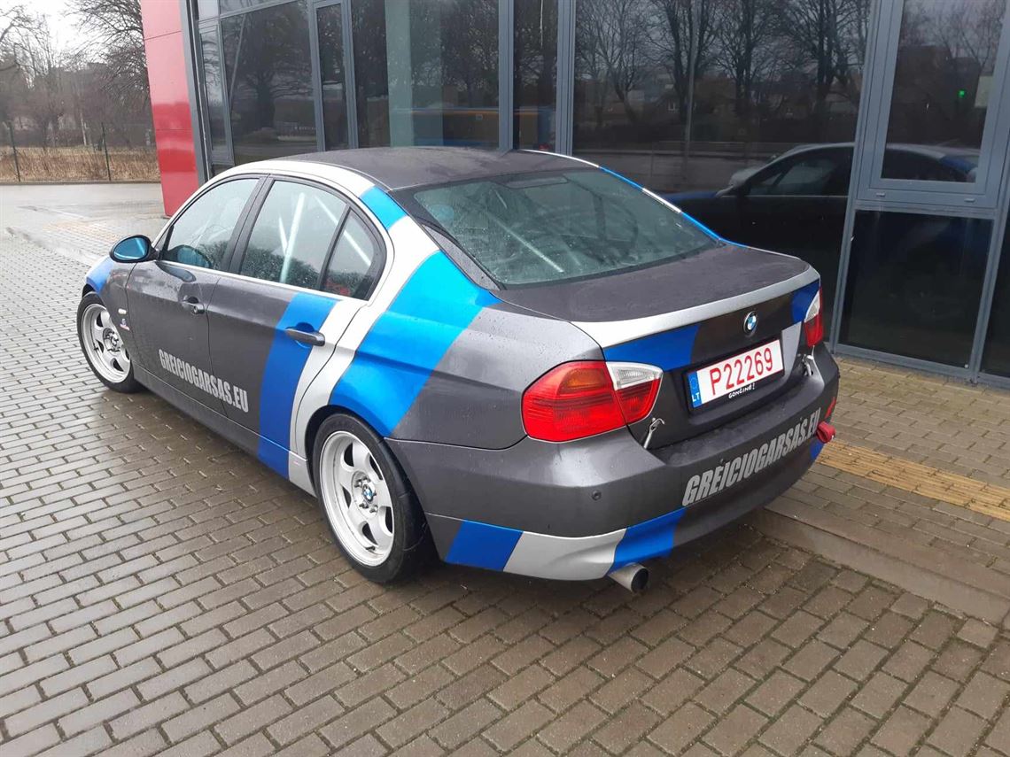 2005-bmw-325i-cup-car