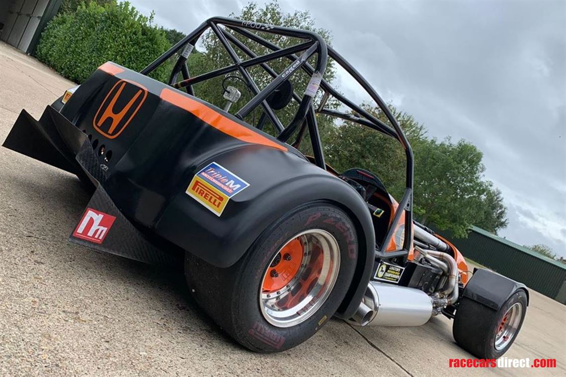 Electronics Life Racing F88 ECU Includes: Full Multiple Launch, Traction and Throttle Strategies Adaptive Knock Control, Gearbox Control, Low Oil & Oil Pressure Protection Aim Formula Steering Wheel 3 - Including Paddles Aim EVO4S Data Logger with GPS Mot