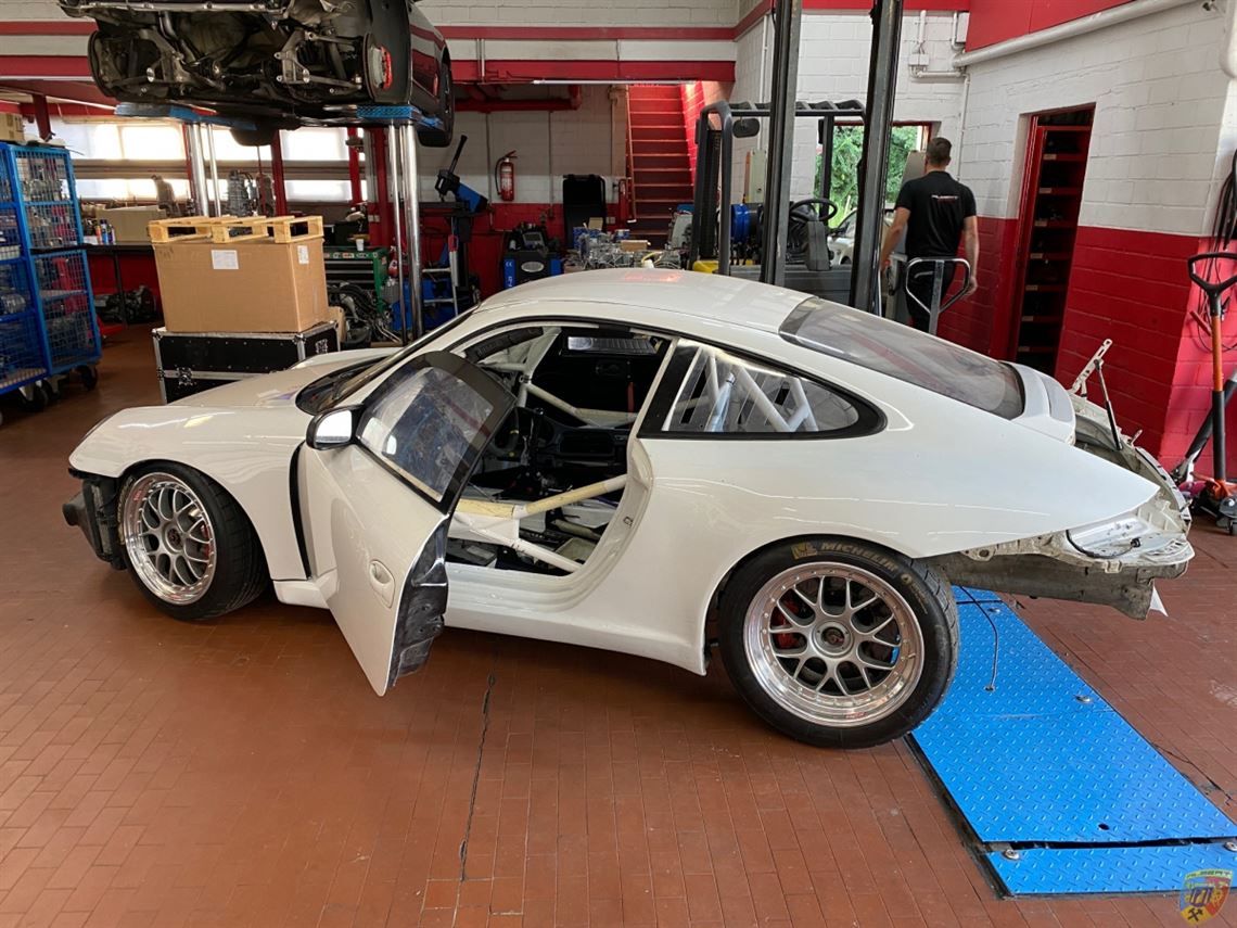 porsche-997-gt3-cup-2006-rolling-chassis