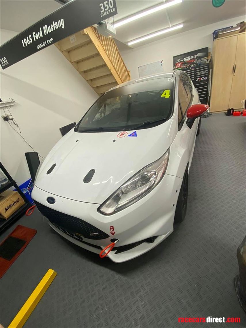 Racecarsdirect.com - Ford Fiesta ST180 Race Car