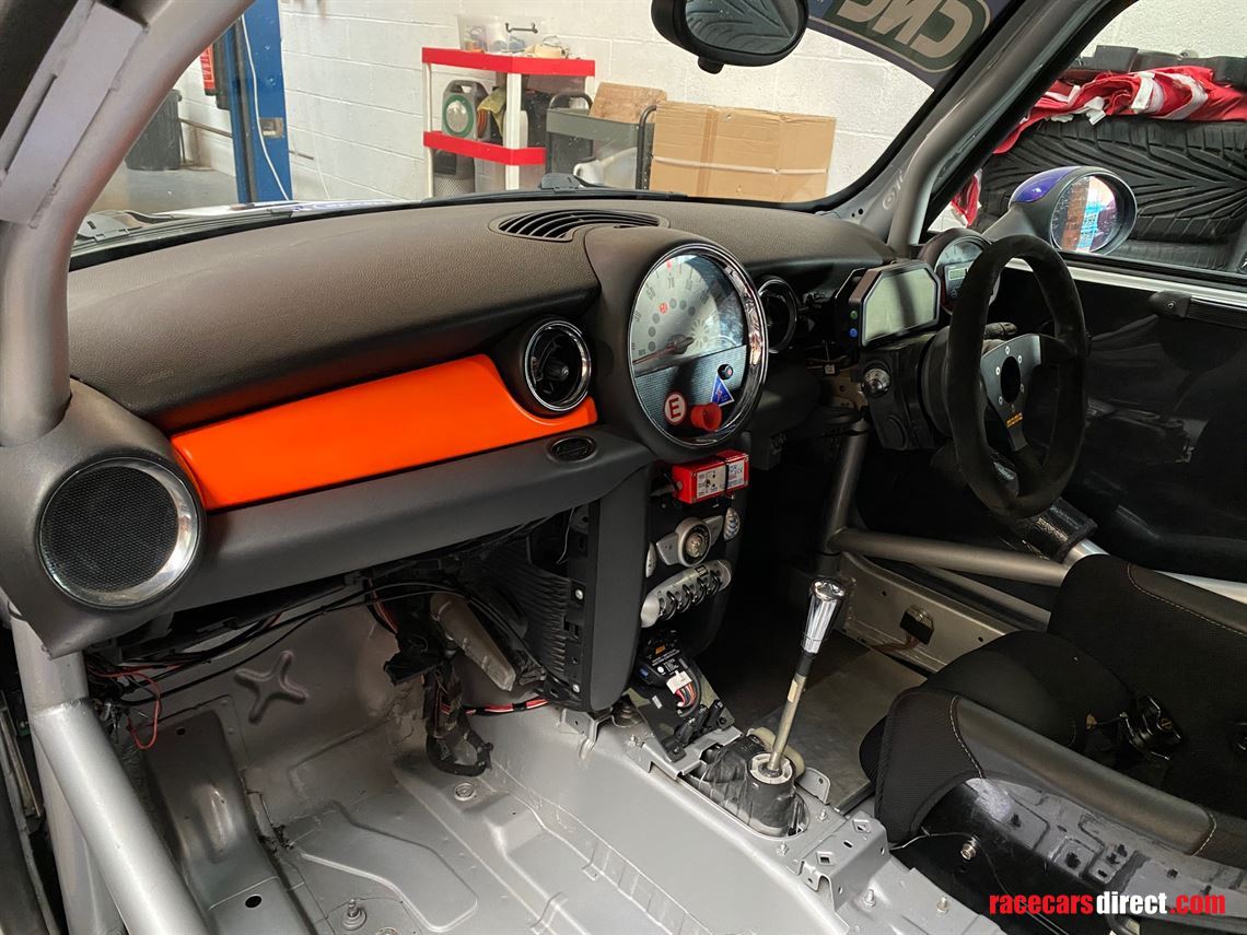Racecarsdirect.com - Mini R56 Challenge Car