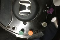 bar-99-f1-steering-wheel-villeneuve