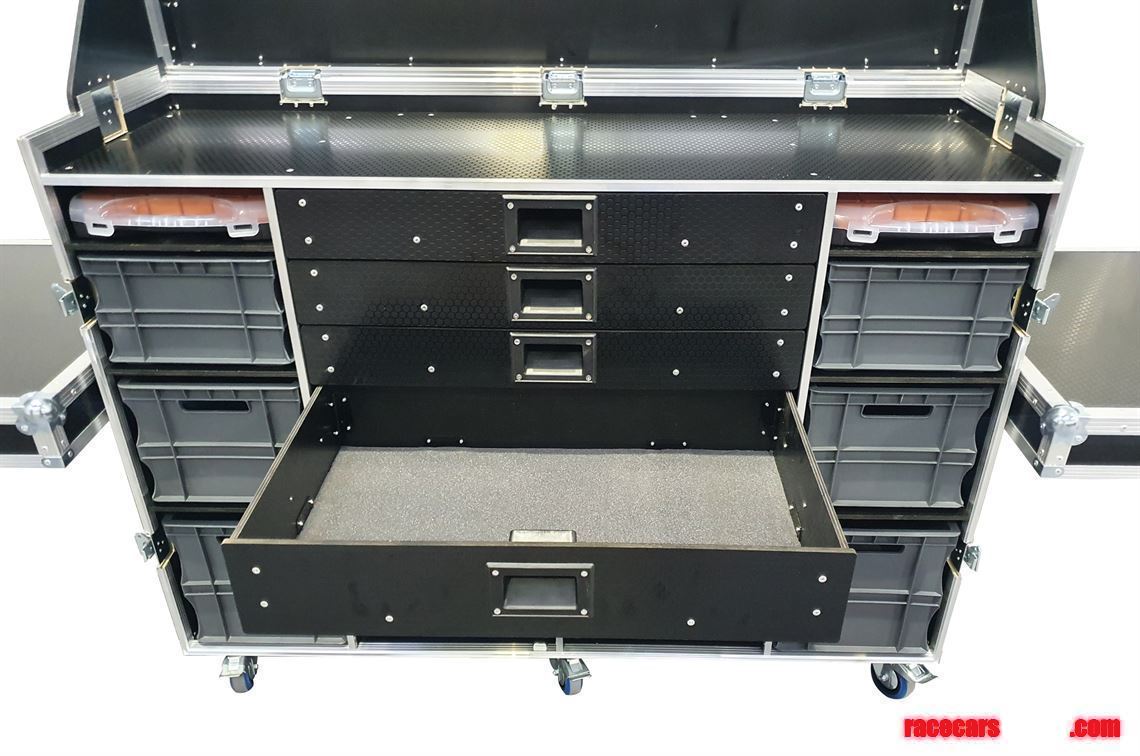 Racecarsdirect.com - Flight Case Tool Box VME-TB2