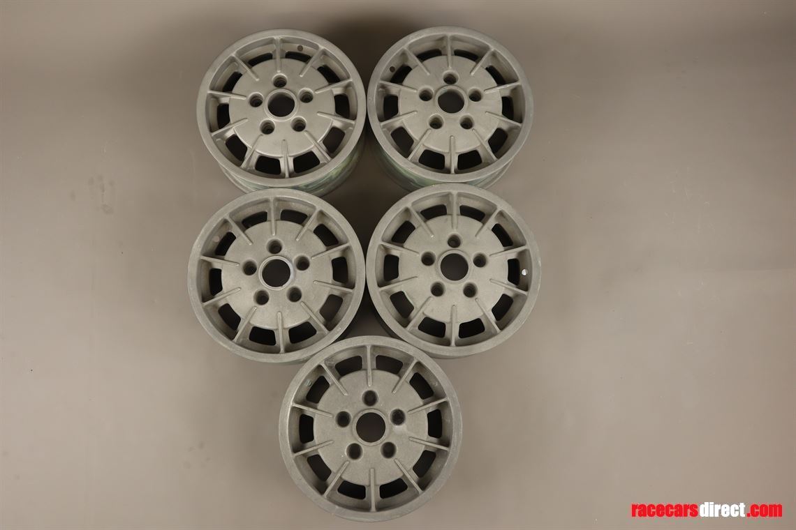 porsche-911-and-9146-magnesium-mahle-wheels