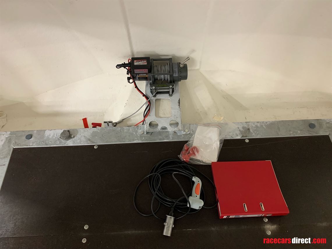 brian-james-race-transporter-6