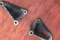 pair-magnesium-brackets---81a011718---march