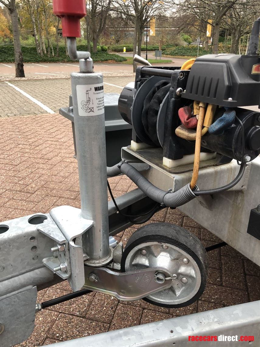 prg-beavertail-trailer