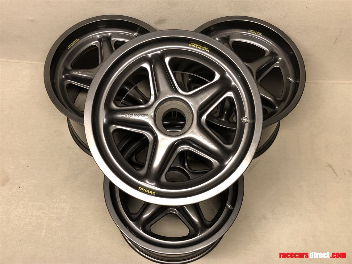 aston-martin-amr1-group-c-original-dymag-whee