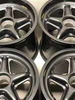 aston-martin-amr1-group-c-original-dymag-whee