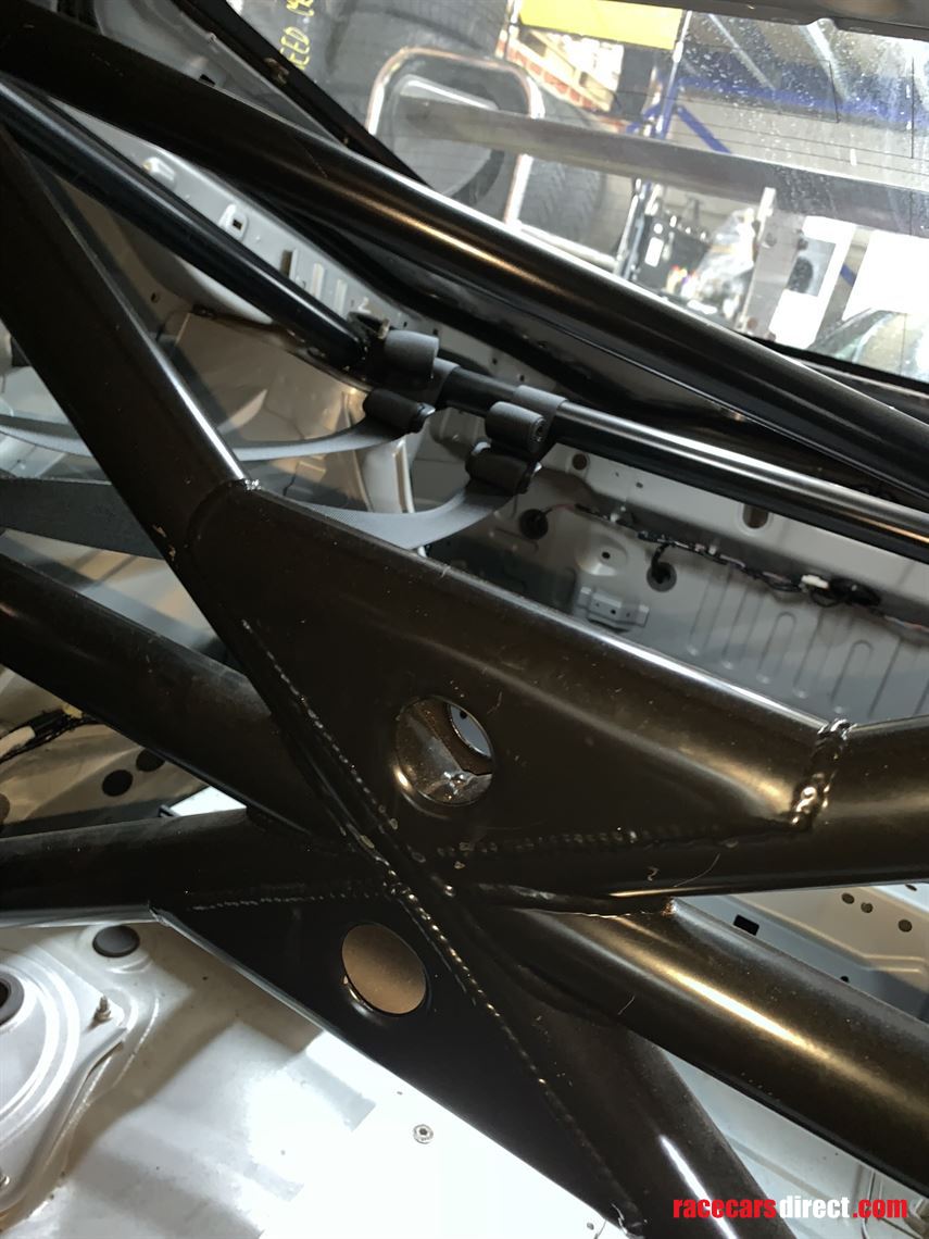 nissan-playstation-370z-academy-car