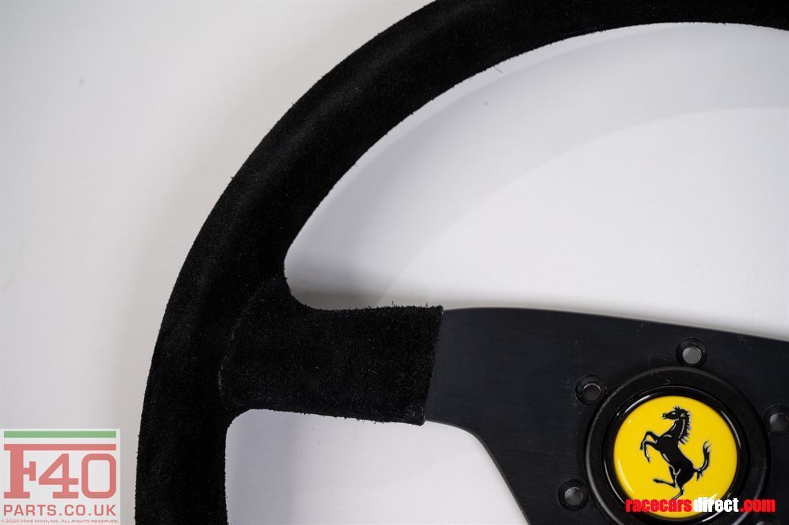 ferrari-f40lm-momo-steering-wheel