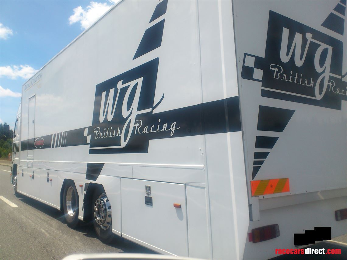 race-transporter-fh12