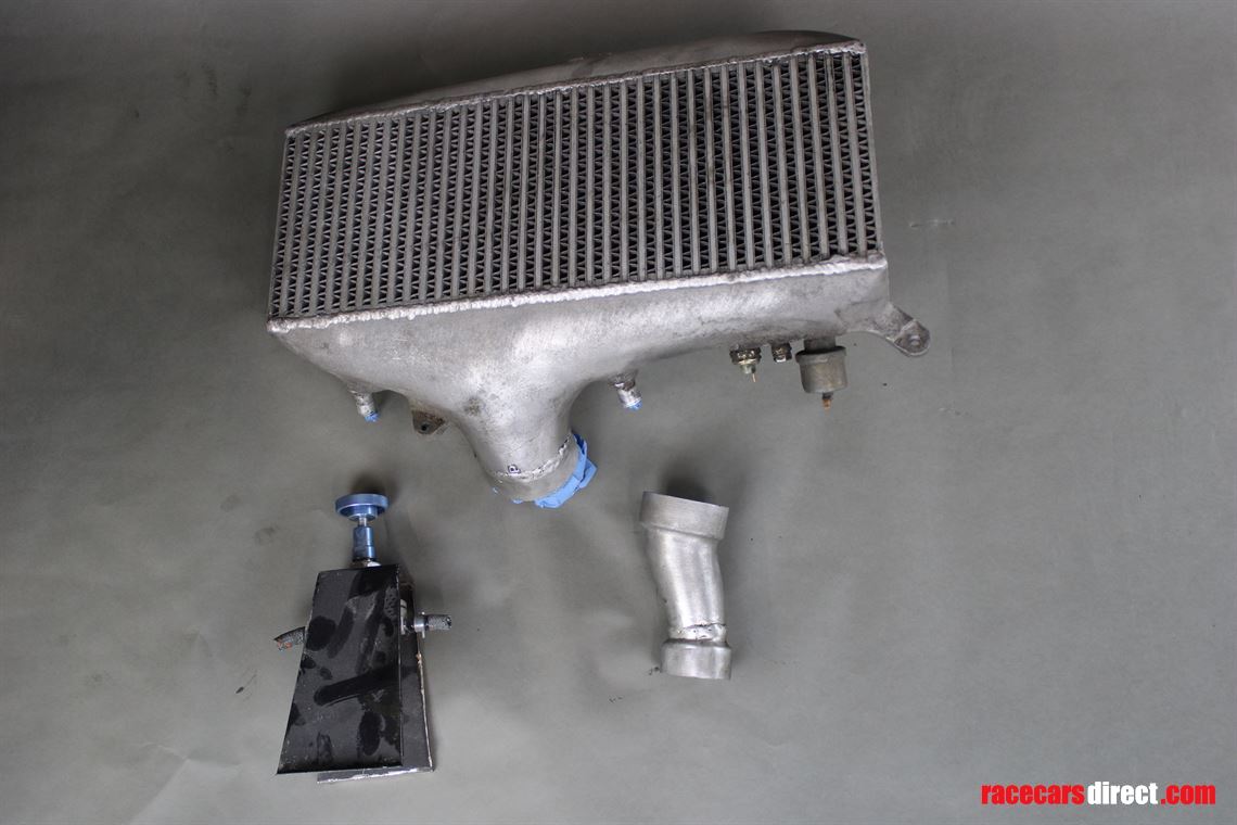 porsche-turbo-intercooler-and-boost-wheel