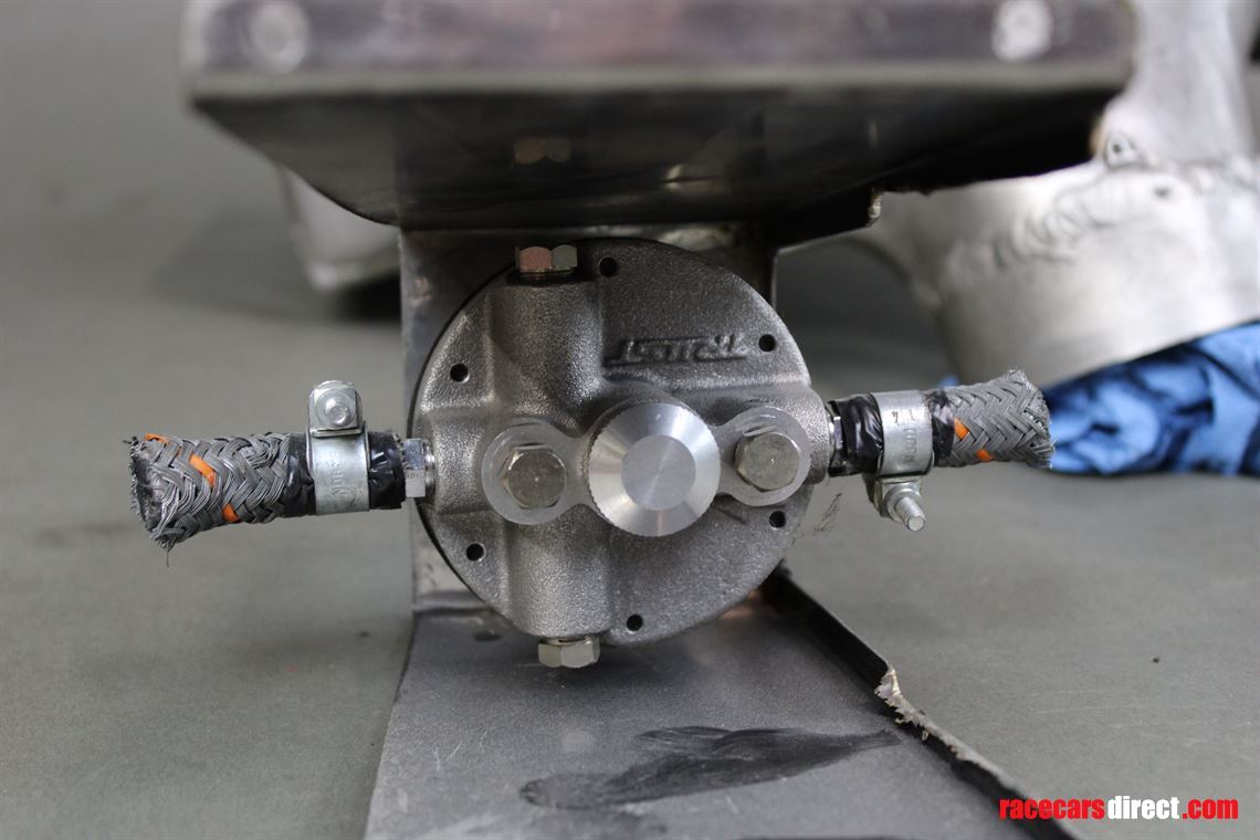 porsche-turbo-intercooler-and-boost-wheel