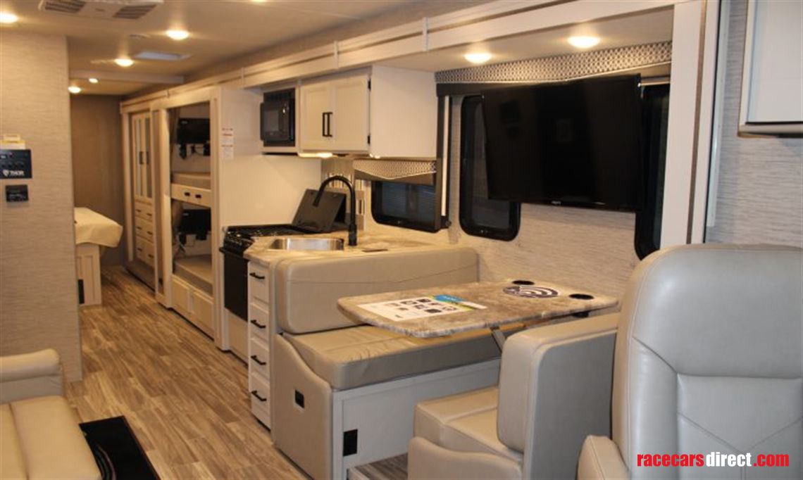 2020-thor-ace-323-bunkhouse