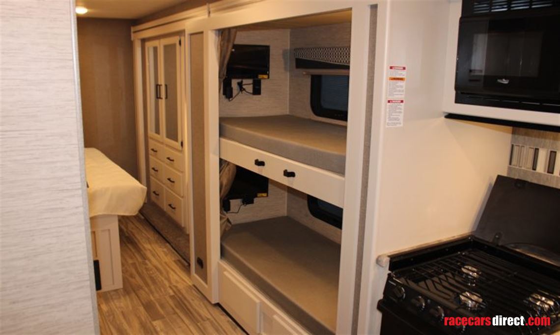 2020-thor-ace-323-bunkhouse