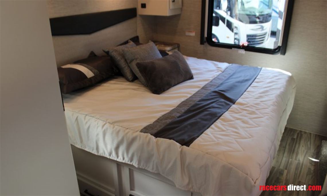 2022-thor-ace-323-bunk-house