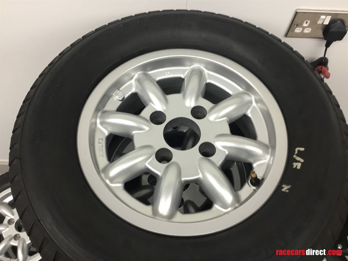 minilite-wheels-and-dunlop-tyres