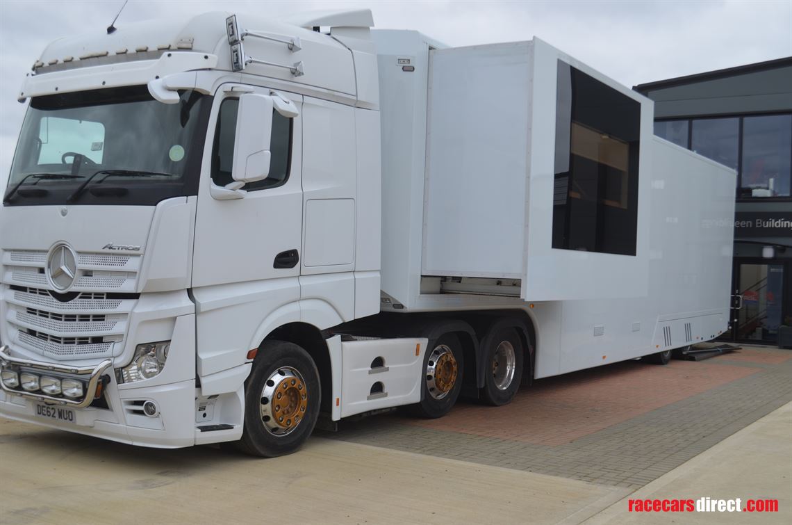 4-car-transporter-with-two-slideouts-and-actr