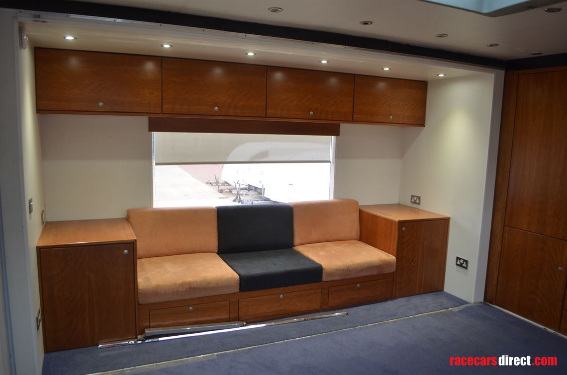 4-car-transporter-with-two-slideouts-and-actr