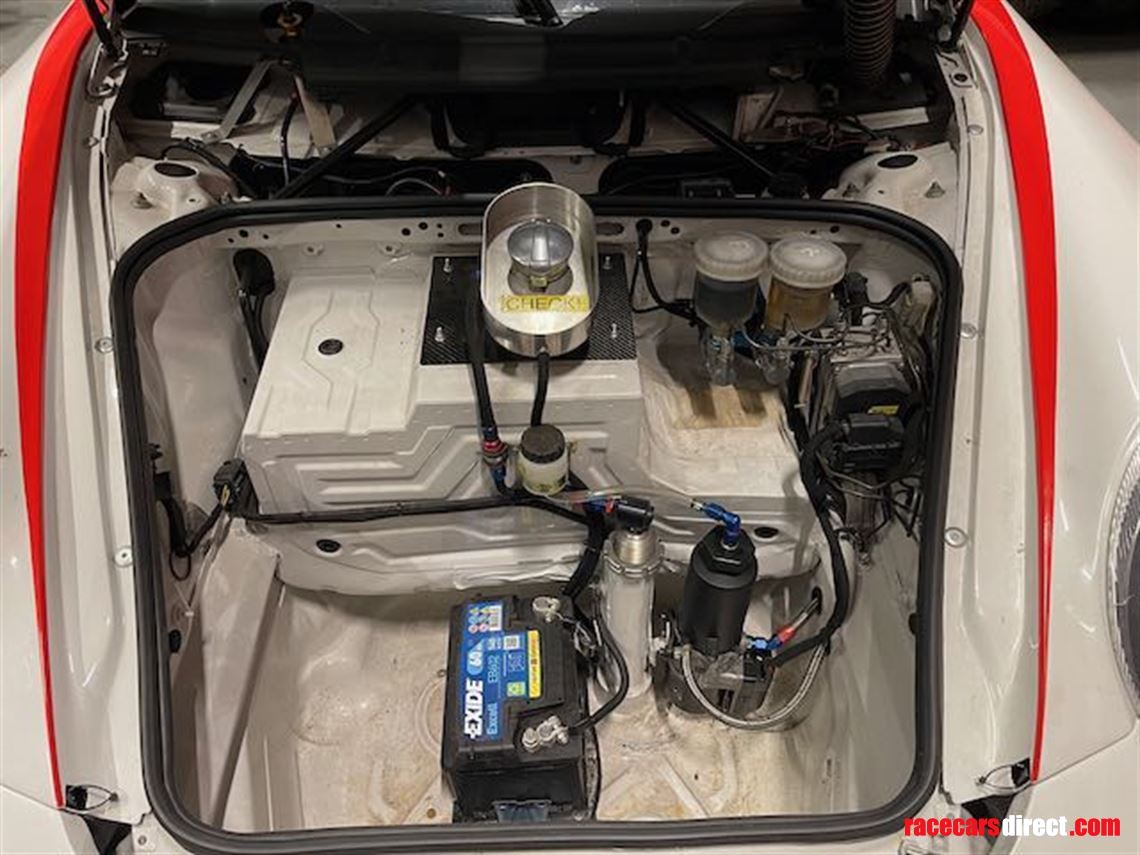 porsche-gt3r-replica-wengine-damage