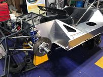 chevron-b26r-rolling-chassis