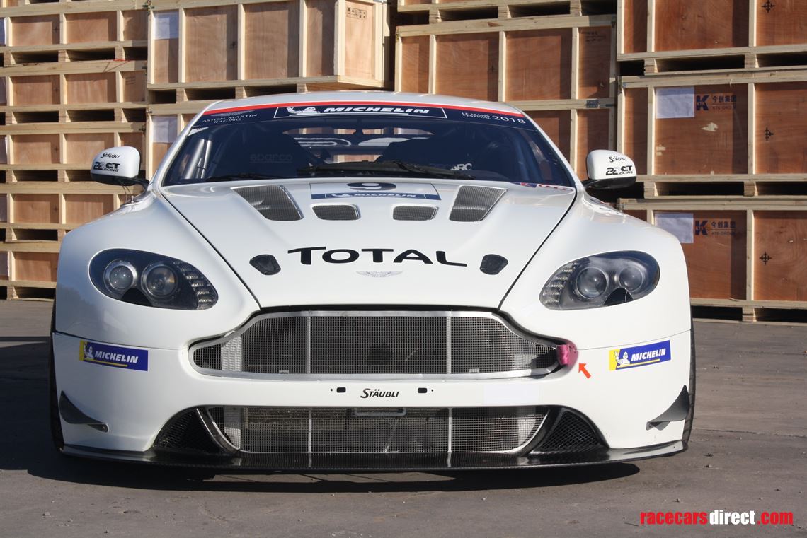 aston-martin-gt4