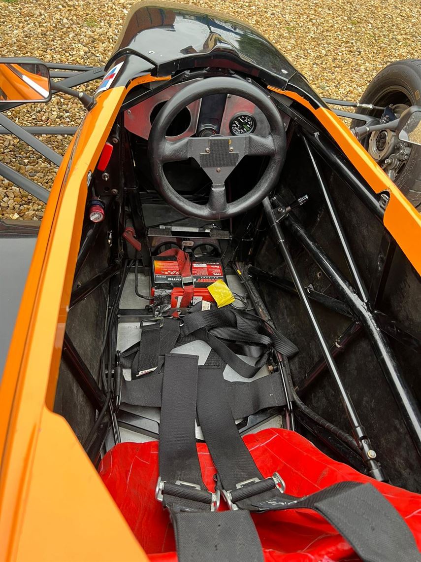 van-diemen-rf04k