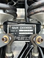 van-diemen-rf04k