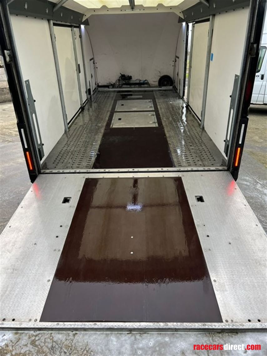 brian-james-large-race-shuttle